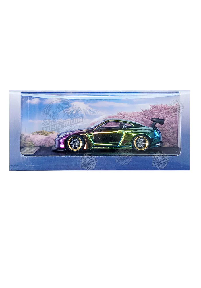 EXCLUSIVES Fuji Model Nissan Skyline GTR R35 - Purple / Green (Scale 1:64)