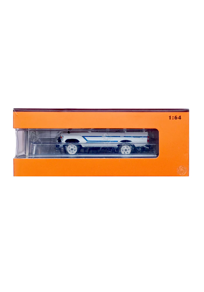 EXCLUSIVES GCD Toyota Land Cruiser 60 - White / Blue (Scale 1:64) - Image 5