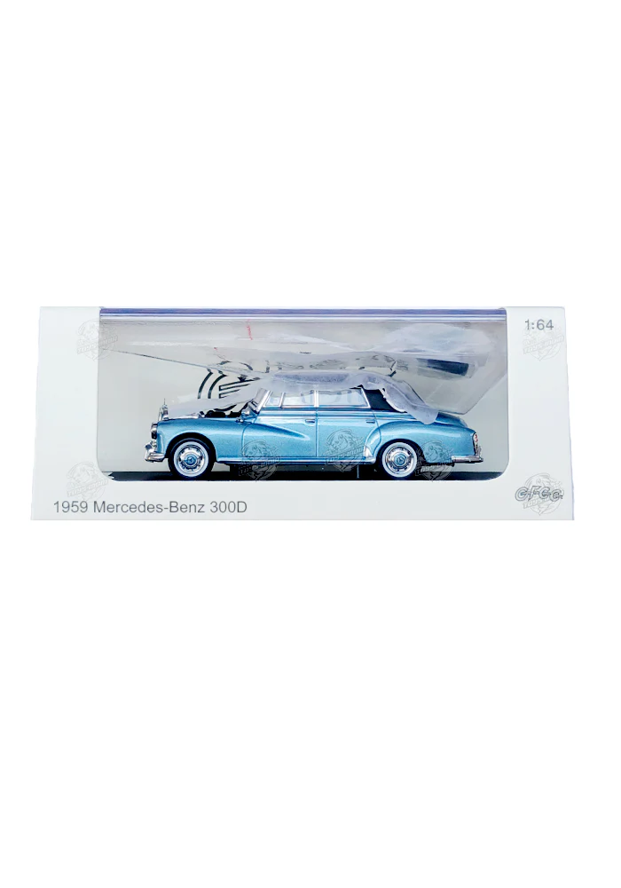 EXCLUSIVES GFCC Toys 1959 Mercedes-Benz 300D - Blue (Scale 1:64)