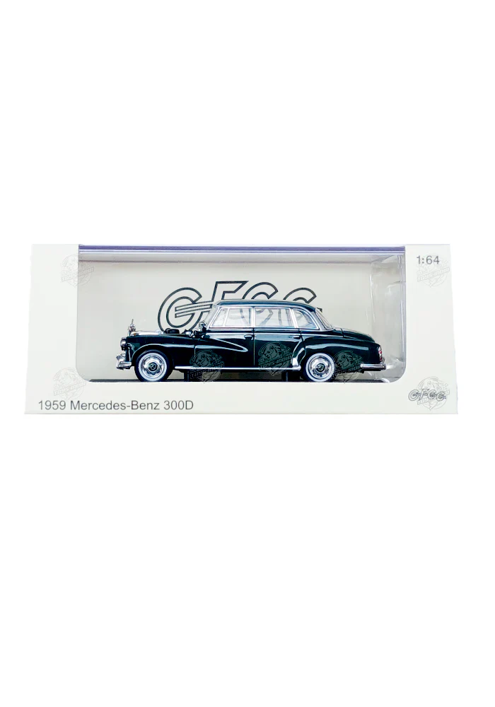 EXCLUSIVES GFCC Toys 1959 Mercedes-Benz 300D - Green (Scale 1:64)