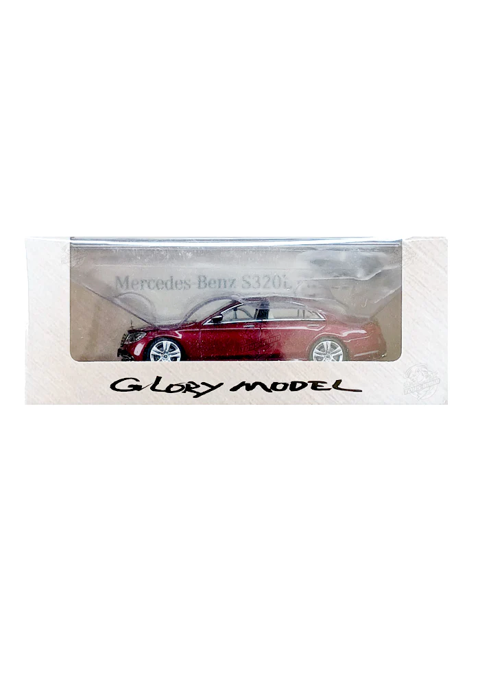 EXCLUSIVES Glory Model Mercedes-Benz W222 - Red (Scale 1:64)