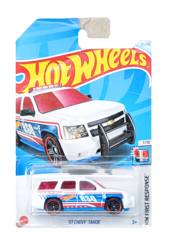 EXCLUSIVES Hot Wheels '07 Chevy Tahoe - White / Blue - 2021 Card (Card Damage / Car in Excellent Condition) (With Protector Case) - Image 2