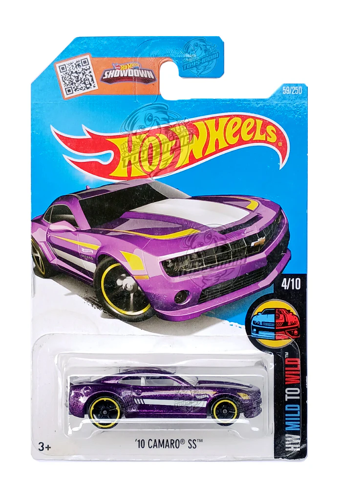 EXCLUSIVES Hot Wheels '10 Camaro SS - Purple - 2015 Card (With Protector Case)