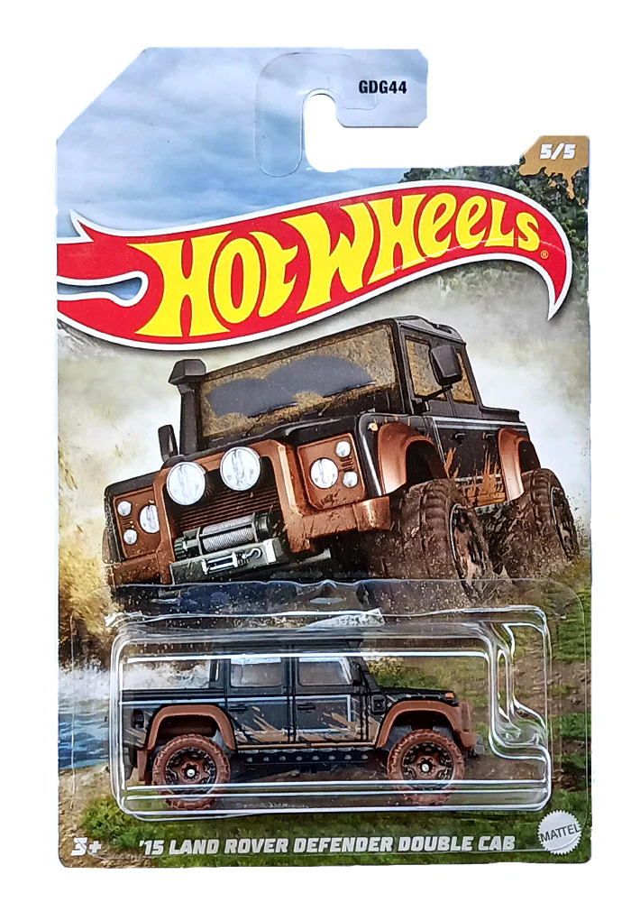 EXCLUSIVES Hot Wheels '15 Land Rover Defender Double Cab - Black / Brown - 2021 Card (With Protector Case)
