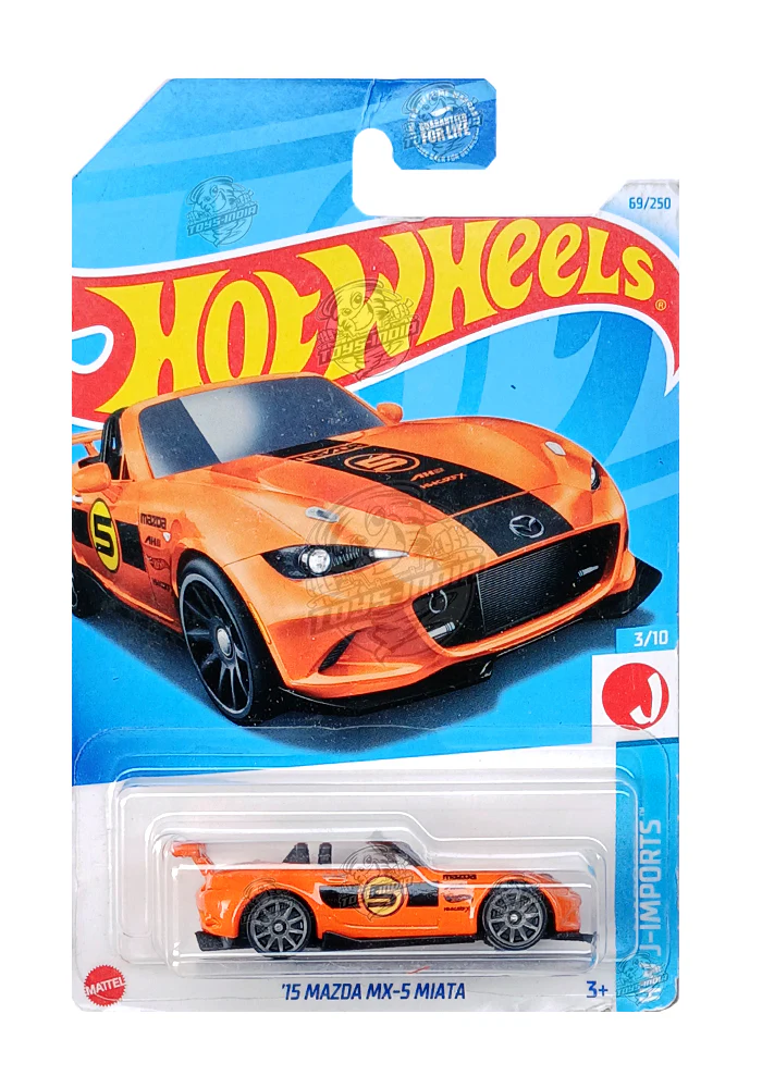 EXCLUSIVES Hot Wheels '15 Mazda MX-5 Miata - Orange - 2021 Card (Creased Card / Car in Excellent Condition) (With Protector Case)