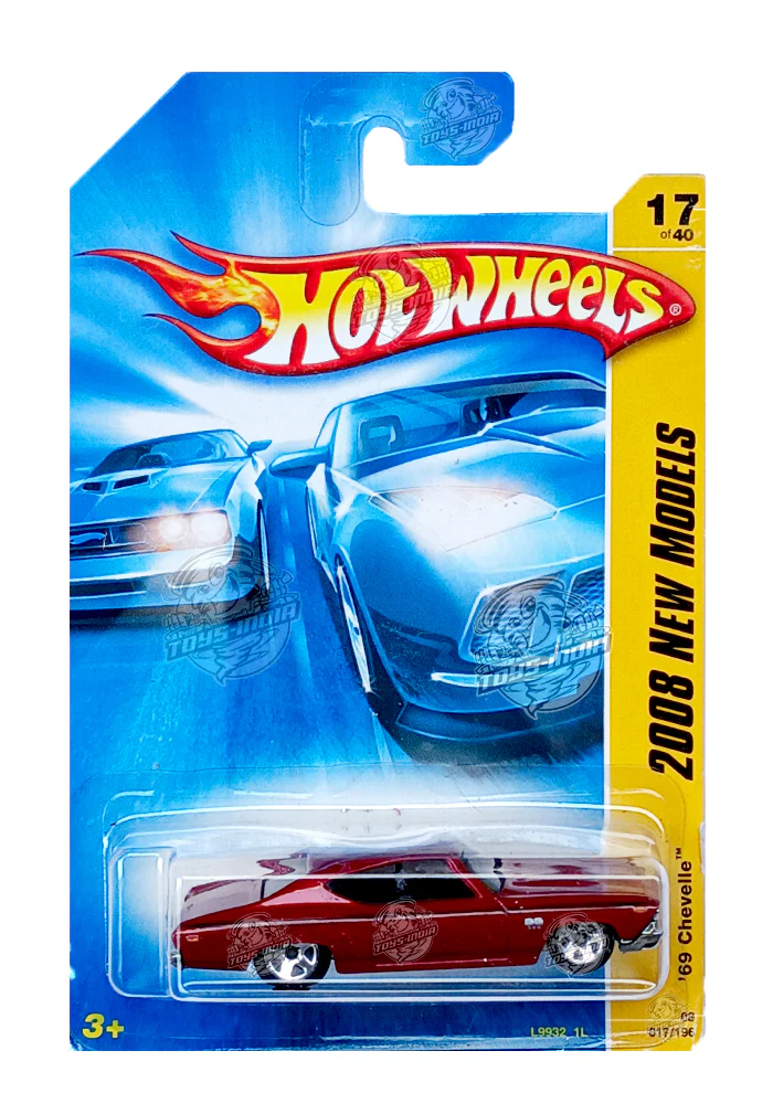 EXCLUSIVES Hot Wheels 2008 New Models '69 Chevelle - Red - 2007 Card (With Protector Case)
