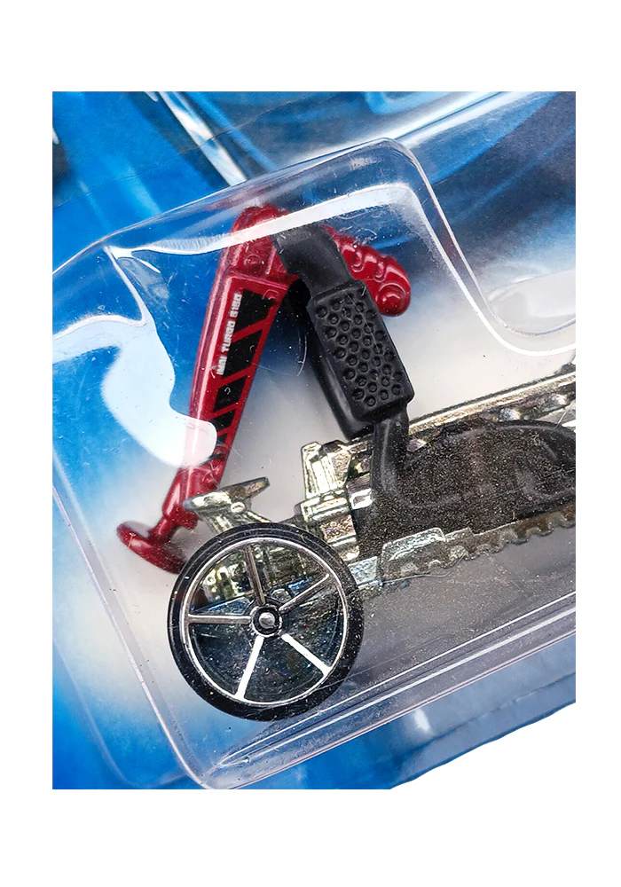 EXCLUSIVES Hot Wheels 2008 New Models Dragtor - Red / Black - 2007 Card (Car Damage) - Image 2