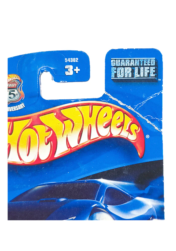 EXCLUSIVES Hot Wheels '32 Ford Vicky - Purple - 2002 Card (Creased Card / Car in Excellent Condition) (With Protector Case) - Image 2