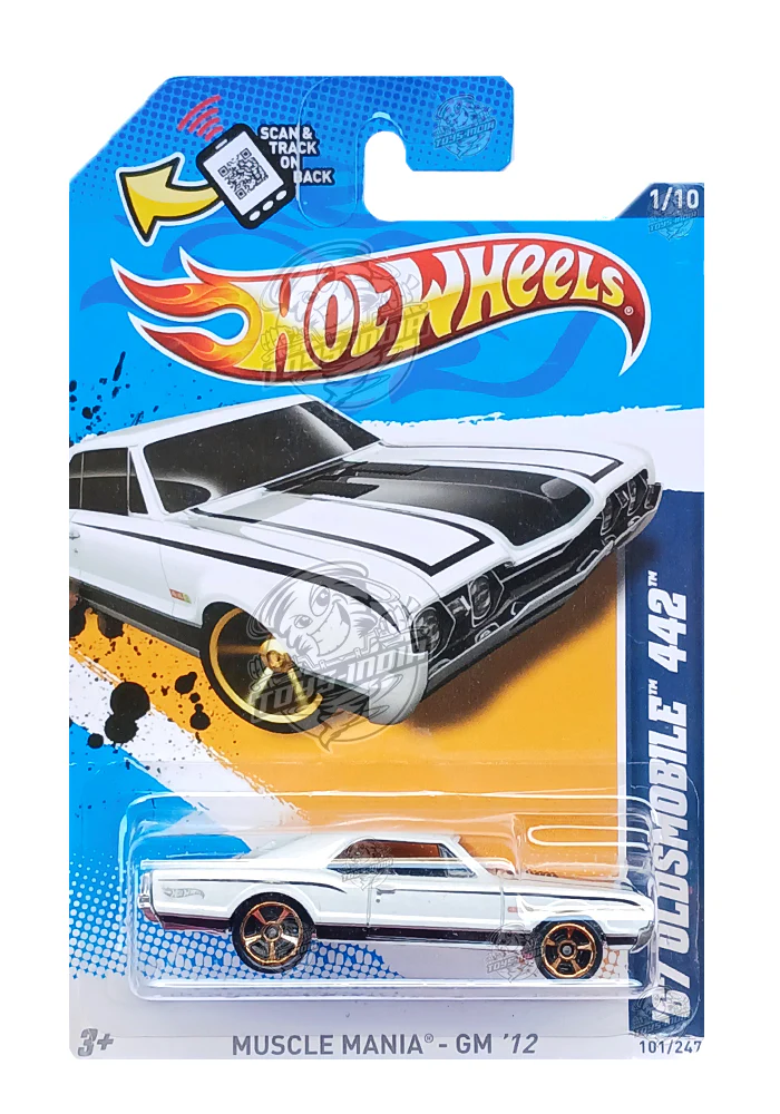 EXCLUSIVES Hot Wheels '67 Oldsmobile 442 - White / Black - 2011 Card (With Protector Case)