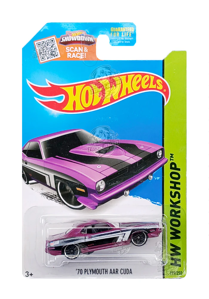 EXCLUSIVES Hot Wheels '70 Plymouth Aar Cuda - Purple / Black - 2013 Card (With Protector Case)