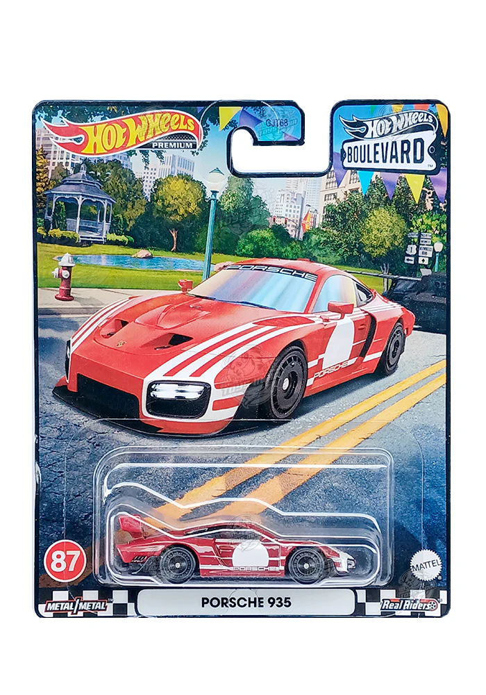 EXCLUSIVES Hot Wheels Boulevard Porsche 935 - Red / White - 2020 Card (With Protector Case)