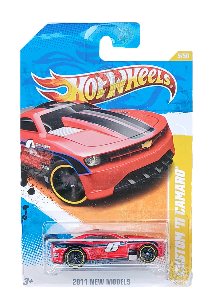 EXCLUSIVES Hot Wheels Custom '71 Camaro - Red / Black - 2010 Card (With Protector Case)