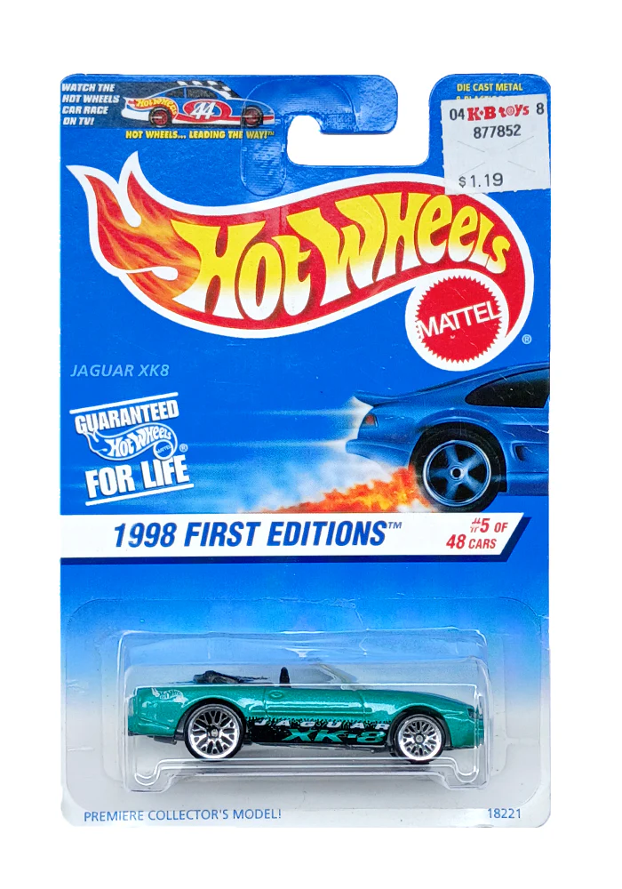 EXCLUSIVES Hot Wheels Jaguar XK8 - Green - 1996 Card (With Protector Case)