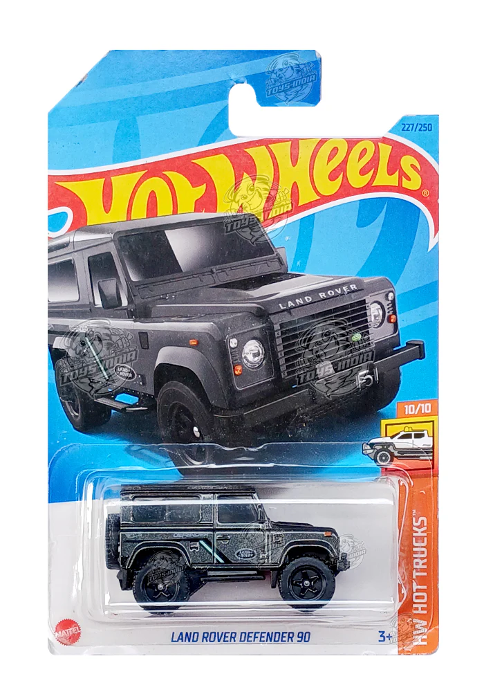 EXCLUSIVES Hot Wheels Land Rover Defender 90 - Black - 2020 Card (Creased Card / Car in Excellent Condition) (With Protector Case)