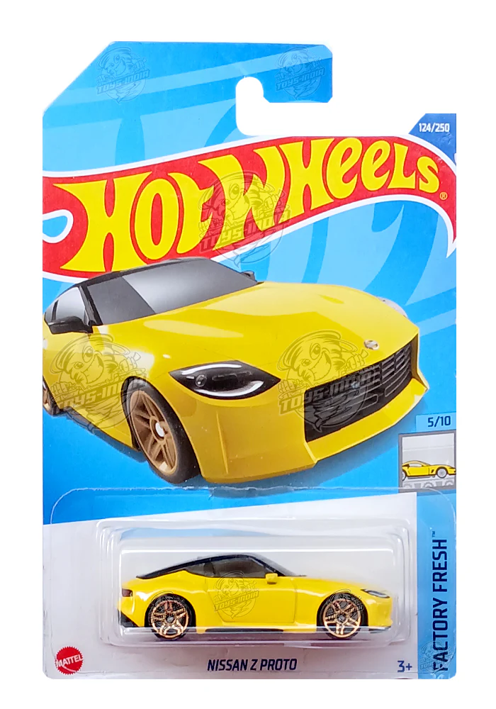EXCLUSIVES Hot Wheels Nissan Z Proto - Yellow - 2021 Card (With Protector Case)