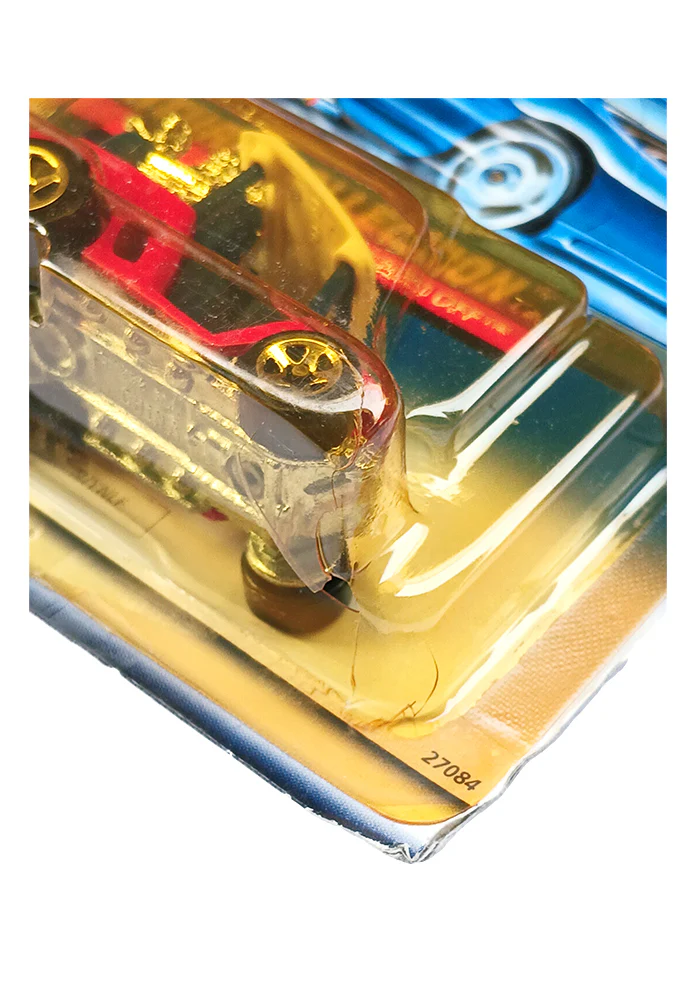 EXCLUSIVES Hot Wheels Virtual Collection Tee'd Off - Red / White - 1999 Card (Blister Damage / Car in Excellent Condition) (With Protector Case) - Image 2