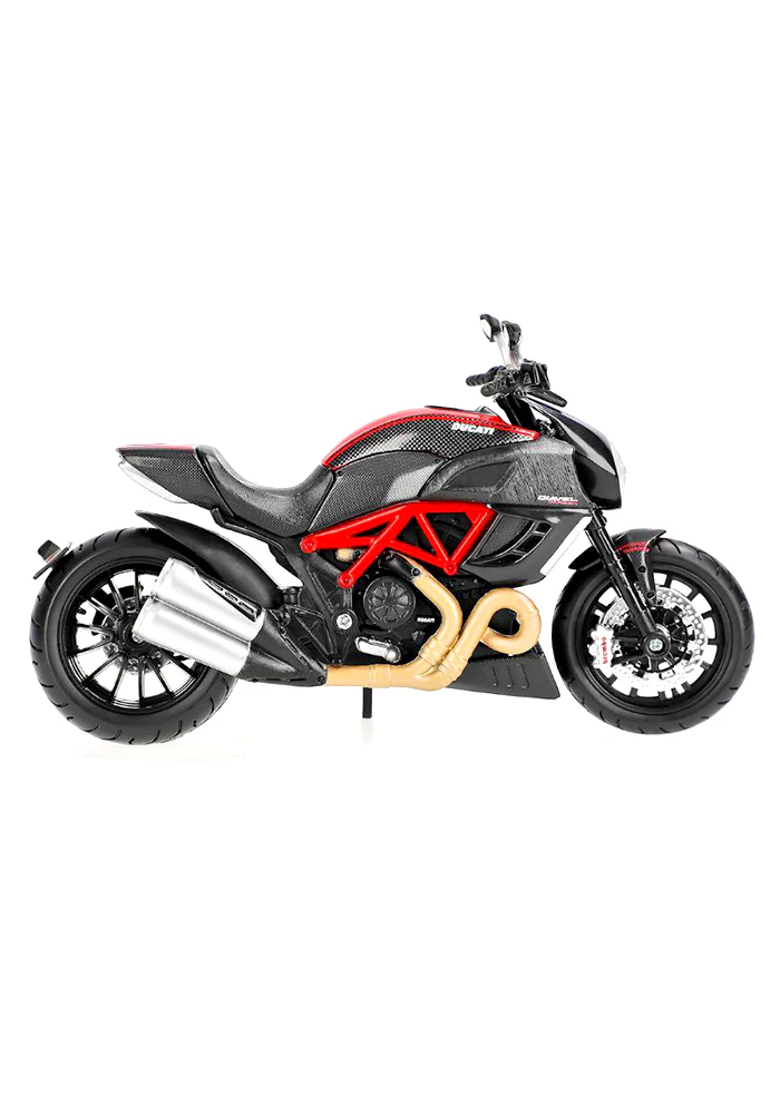 EXCLUSIVES Maisto Motor Cycles Ducati Diavel Carbon - Black / Red (1:12 Scale) - Image 2