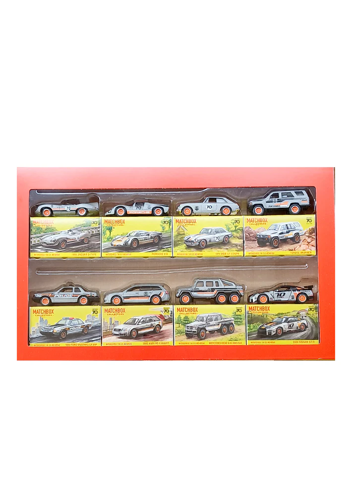 EXCLUSIVES Matchbox Collectors Raceway - 2022 Box (Pack of 8 Cars)
