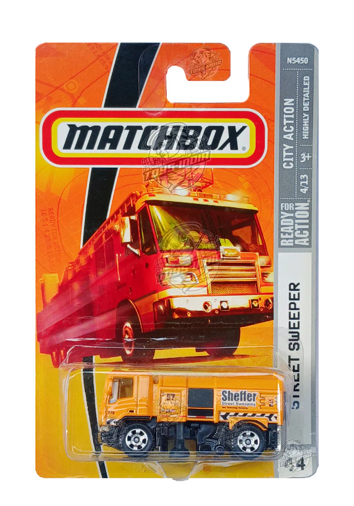 EXCLUSIVES Matchbox Street Sweeper - Yellow - 2008 Card (With Protector Case)