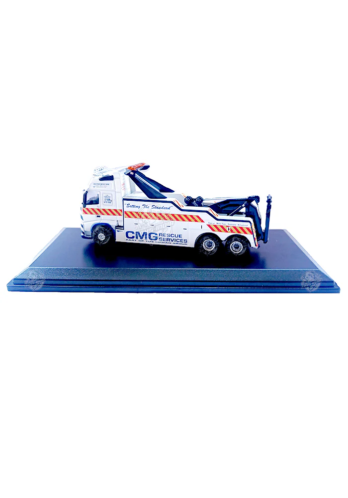 EXCLUSIVES Oxford Haulage Volvo FH Recovery Truck - White (Scale 1:76)