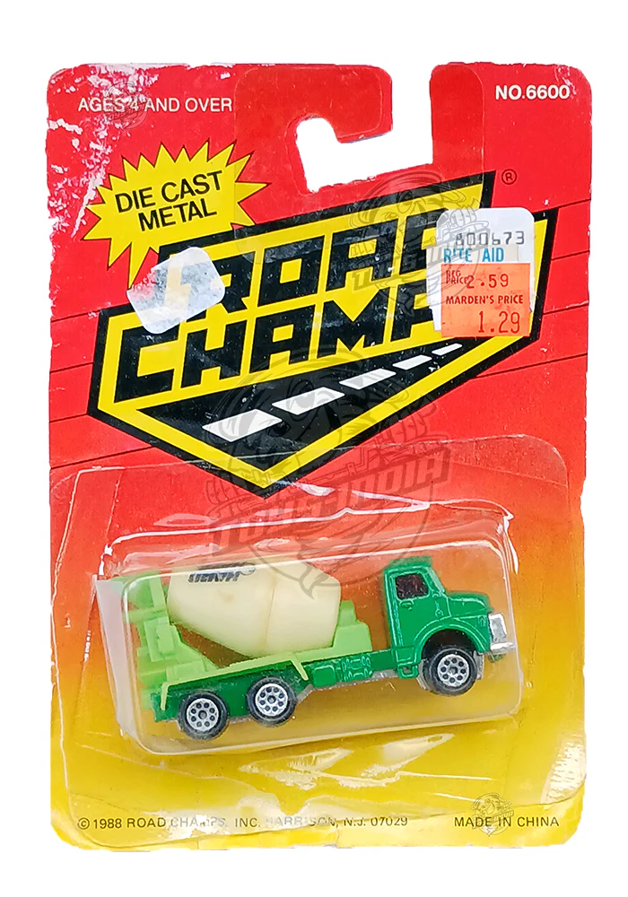 EXCLUSIVES Road Champs Concrete Mixer - Green / White (Blister Damage / Car in Excellent Condition) (Scale 1:64)