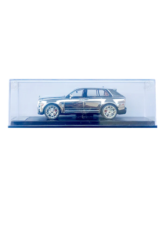EXCLUSIVES Rolls Royce Cullinan - Silver (Scale 1:64) - Image 4