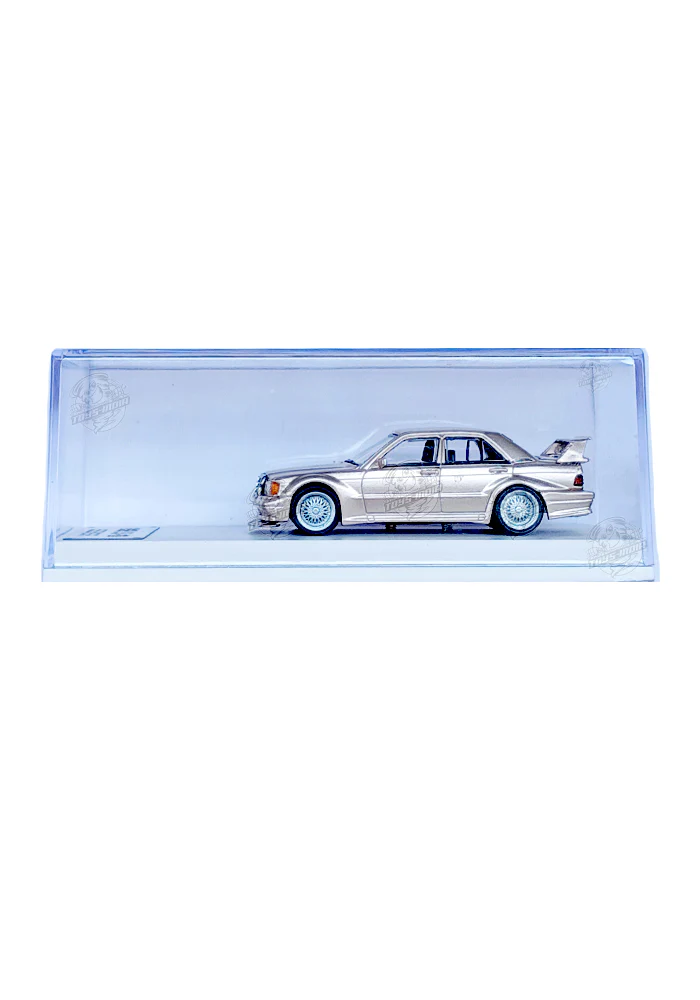 EXCLUSIVES Seeker Mercedes-Benz 190E 2.5-16 Evolution - Pink (Scale 1:64) - Image 4