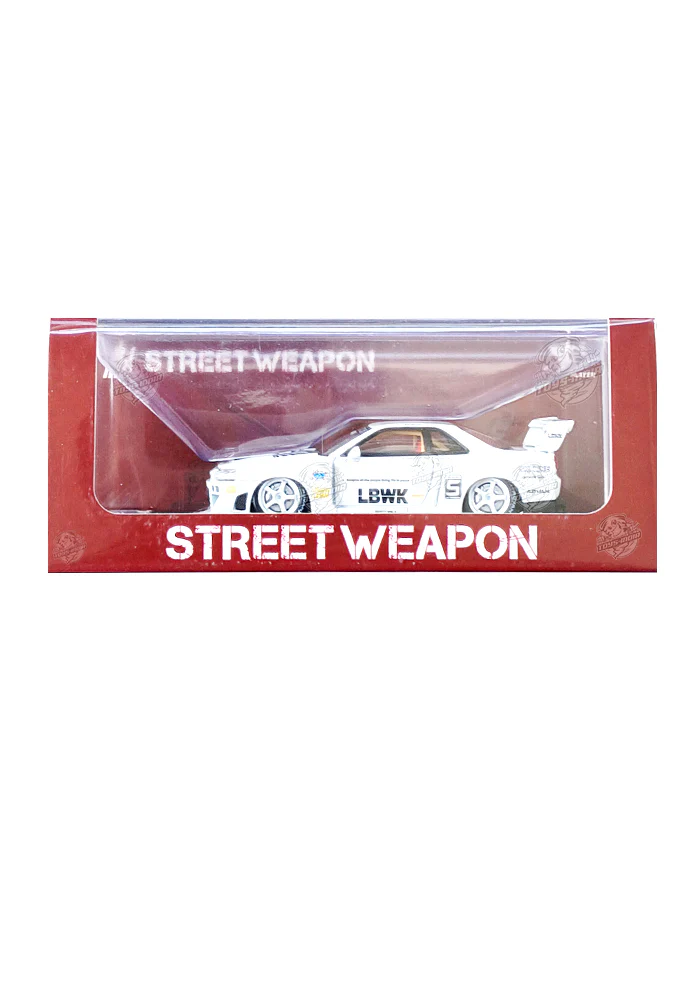 EXCLUSIVES Street Weapon LBWK Nissan Skyline ER34- White (Scale 1:64)